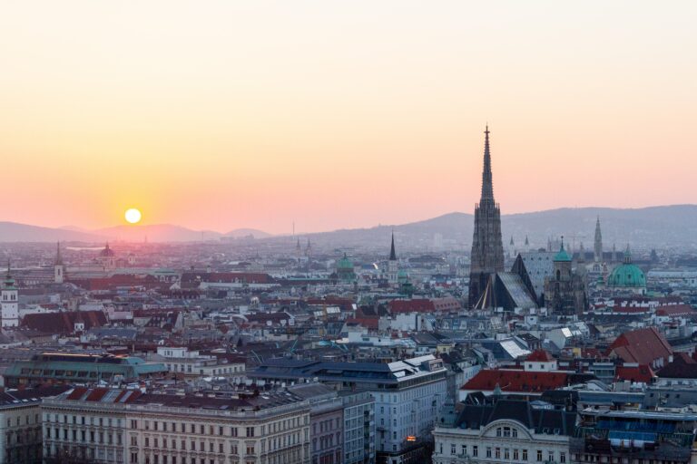 dimitry-anikin-sjL3LOrCr4w-unsplash